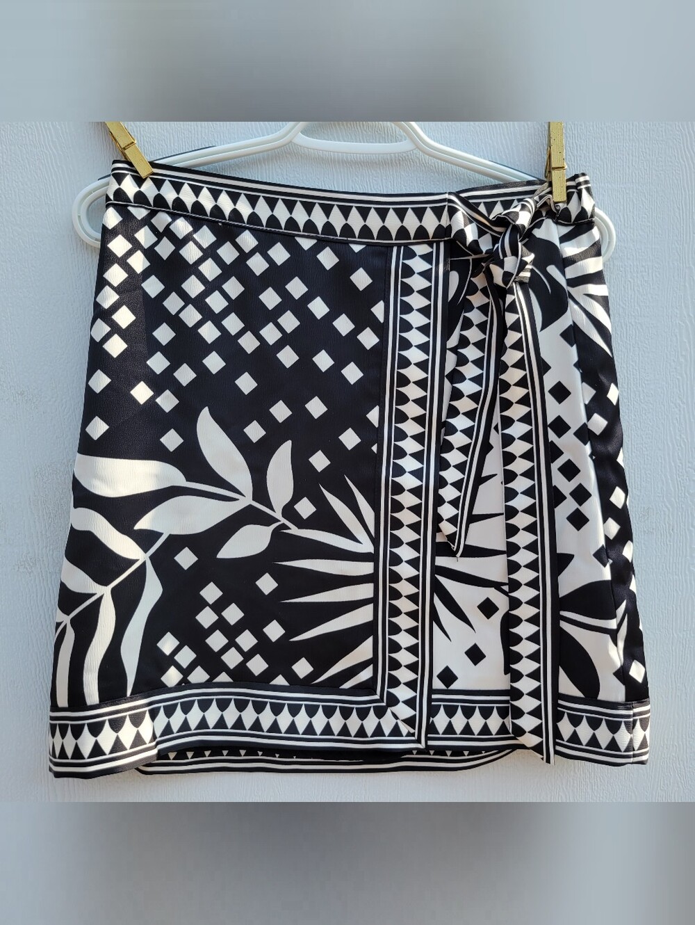 Nine West Black and White Printed A-Line Wrap Skirt
